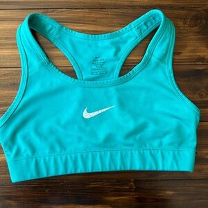 Nike Dri-Fit Women’s Sports Bra